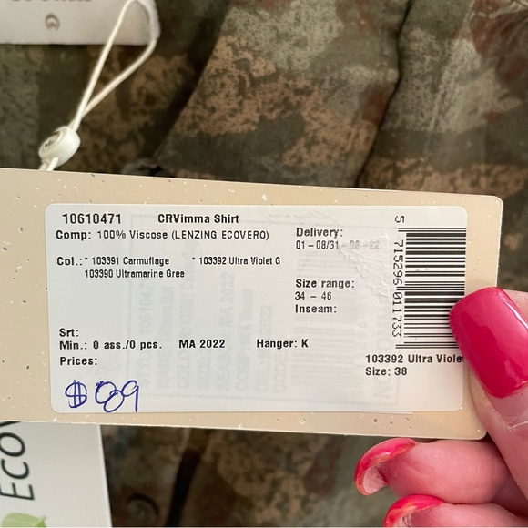 Cream Crvimma Camouflage, Gold Shimmer Cuffs, Shirt, NWT - Picture 12 of 14